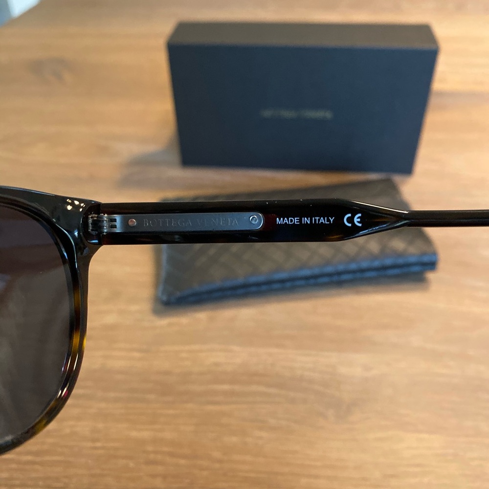**Final price**New w/box/case Bottega Veneta 52mm Sunglasses - Picture 8 of 9